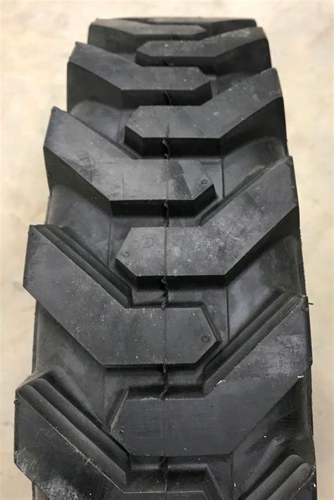 7.00 15 skid steer tire